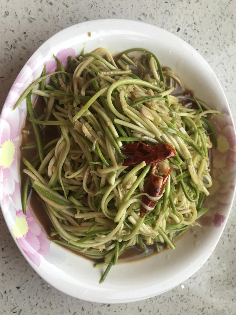 捞汁西葫芦-好吃到舔盘