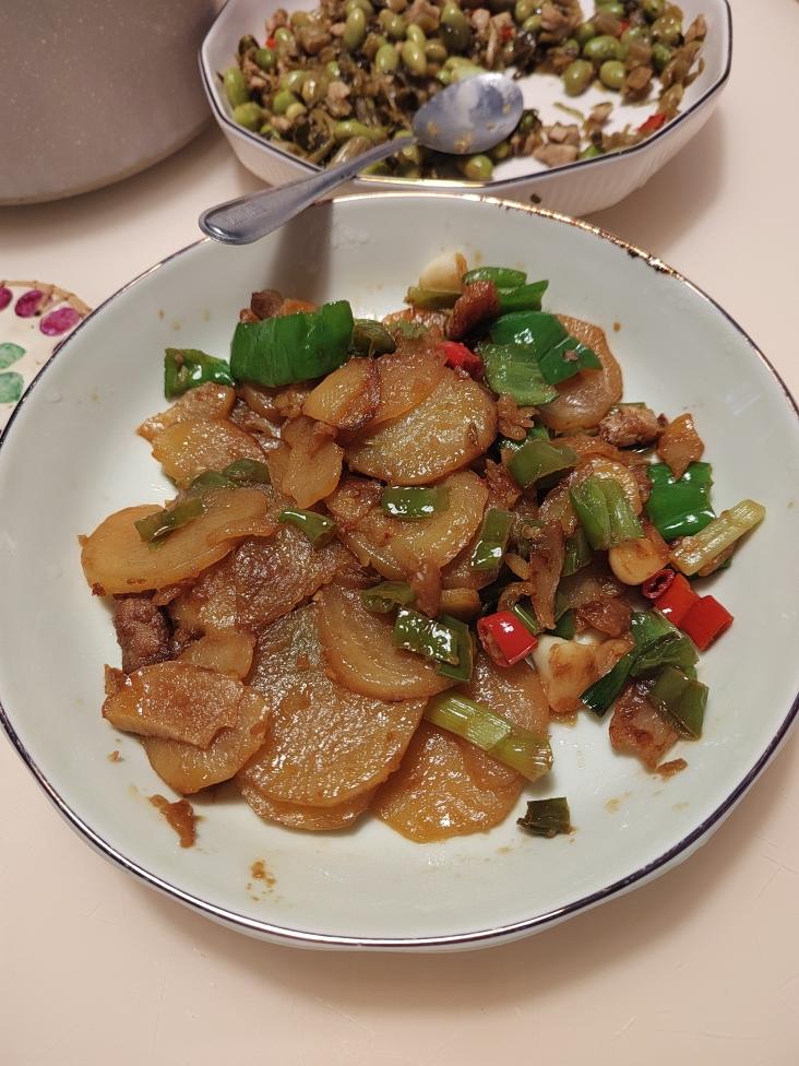干锅土豆片