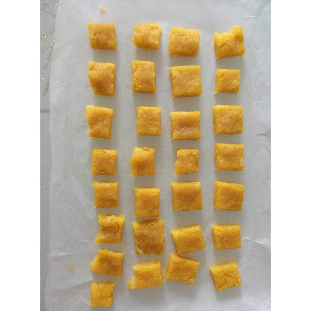 宝宝蛋黄米粉饼干