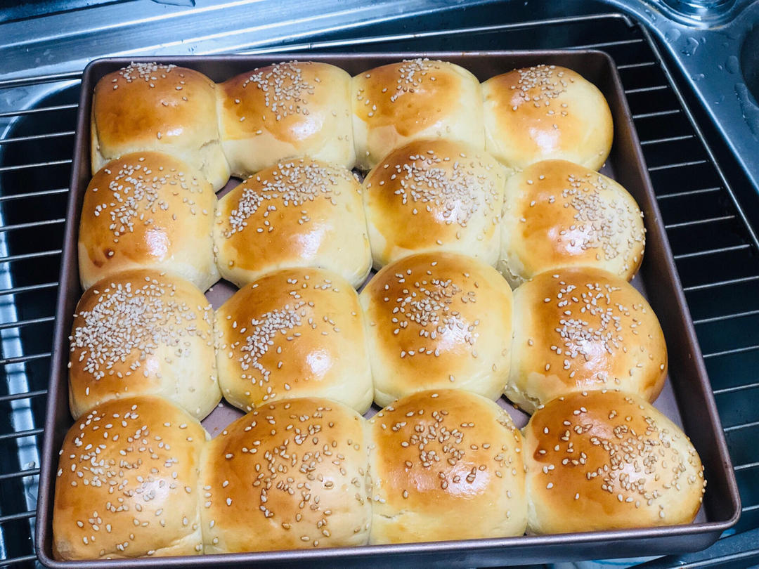 🥛超简单快手，柔软拉丝，一次发酵，牛奶小餐包