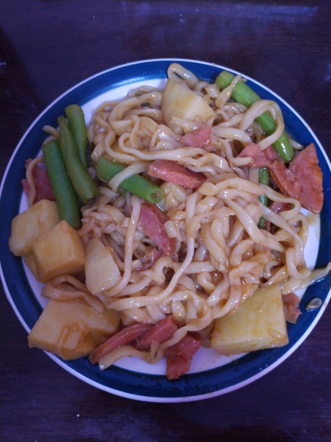 土豆豆角焖面