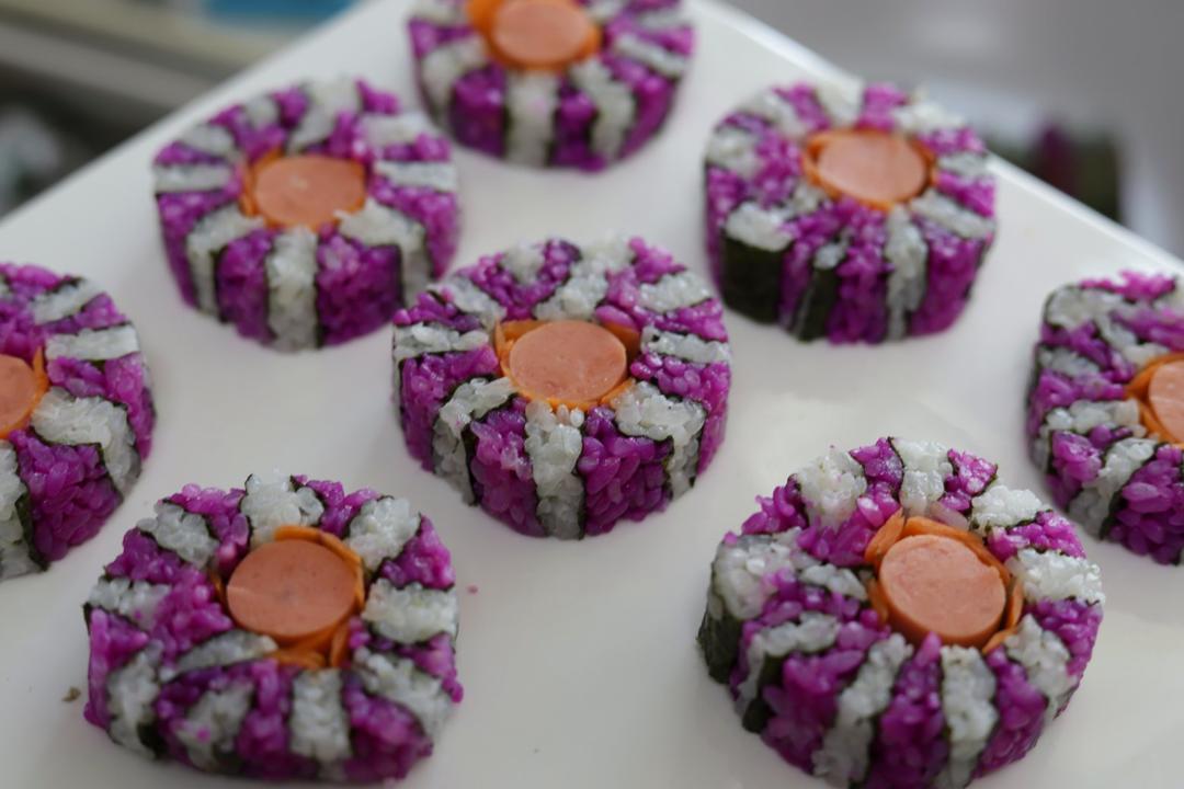 木鱼花香松花朵寿司