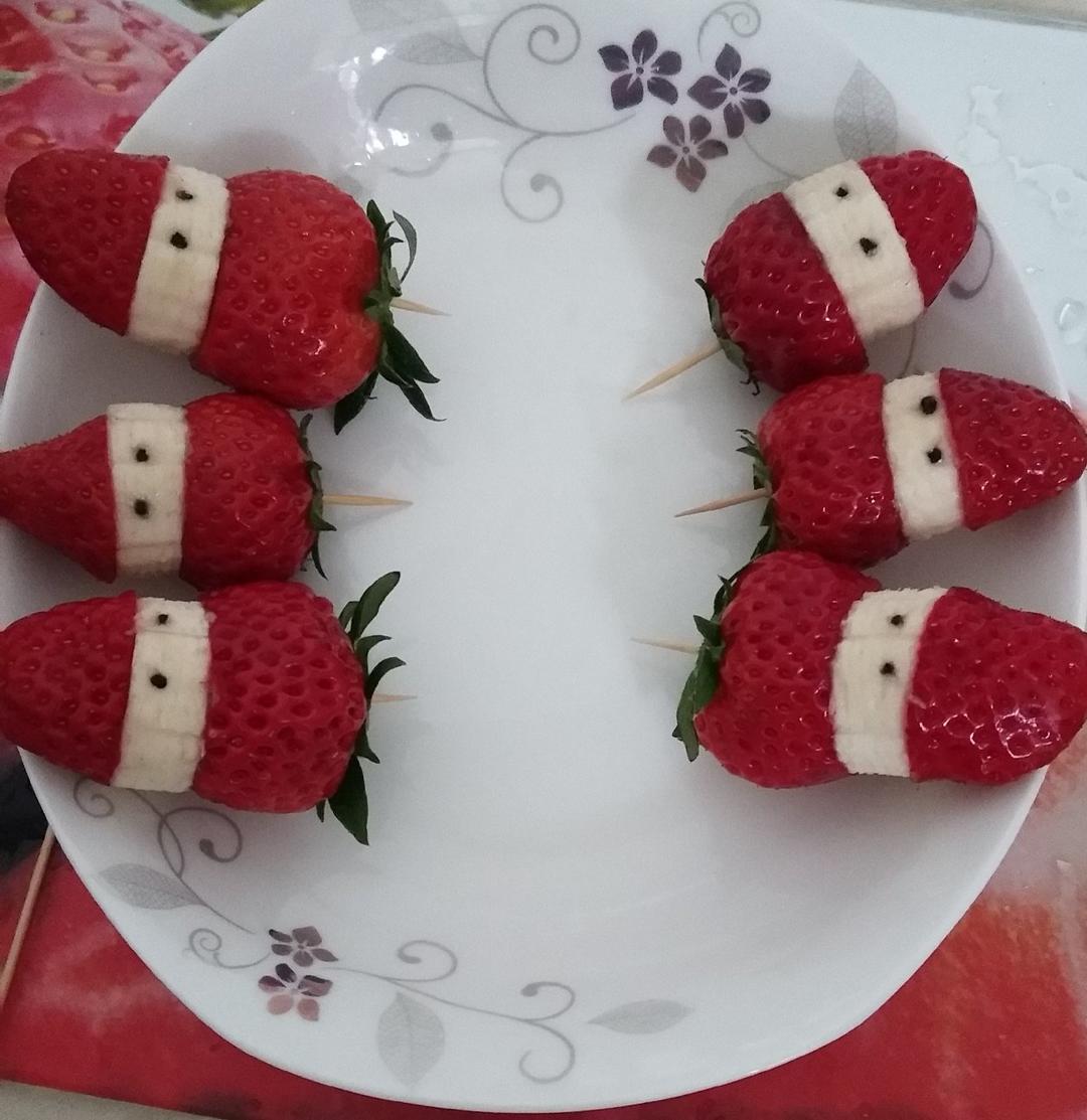 草莓圣诞老人冰糖葫芦