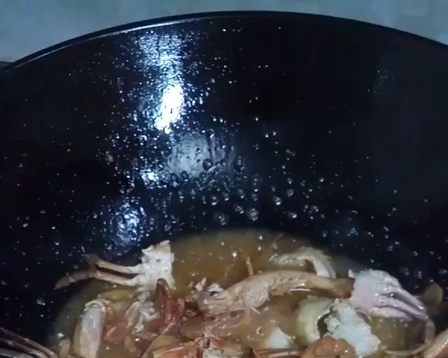 海鲜干锅的做法 步骤4