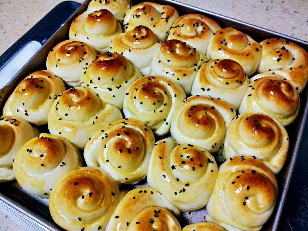 脆底蜂蜜小面包