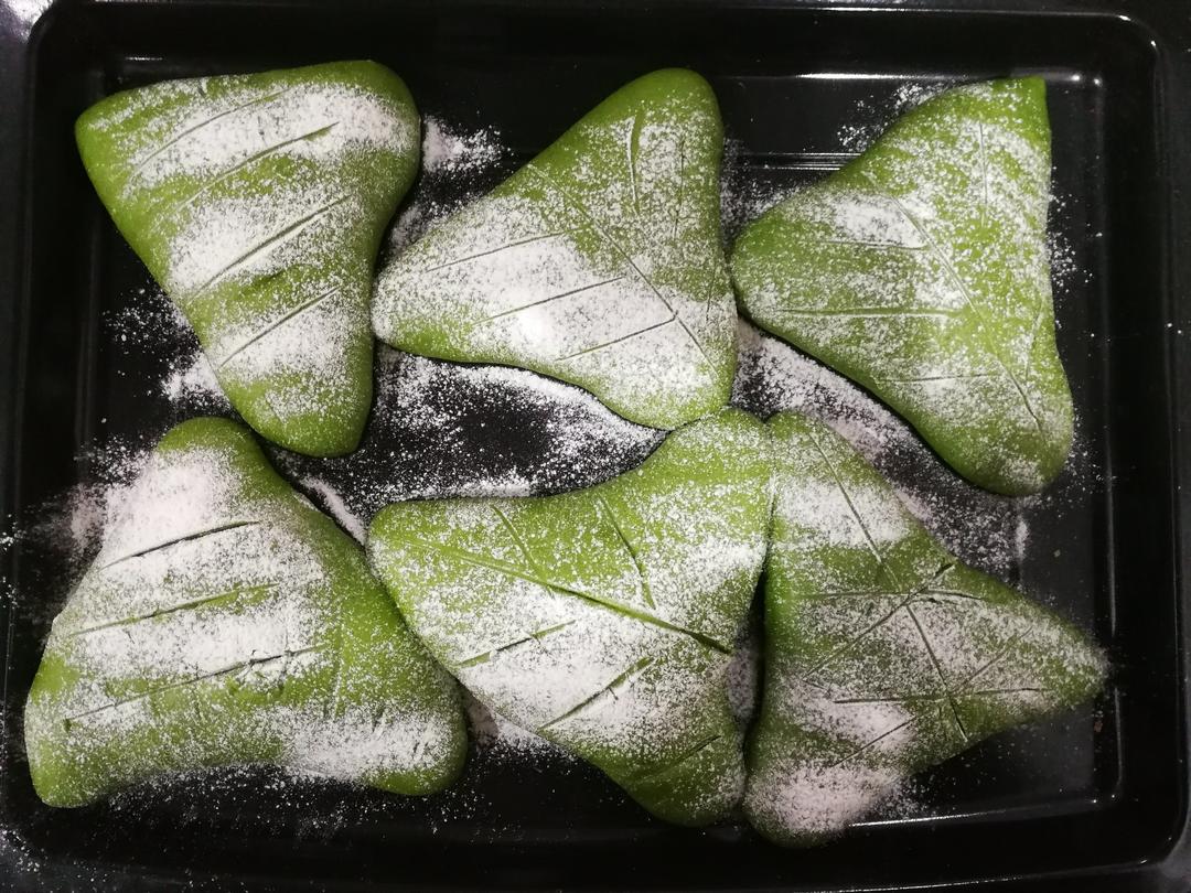 抹茶麻薯红豆软欧包