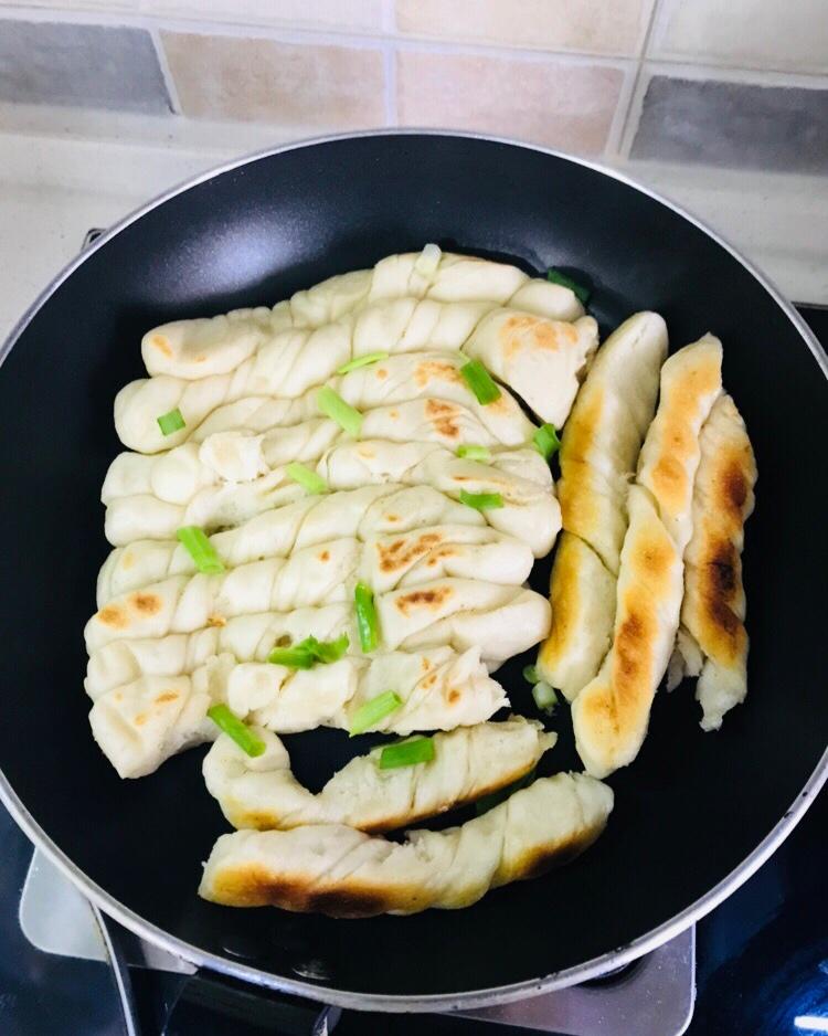 一定要做！—煎卷子【生煎花卷】