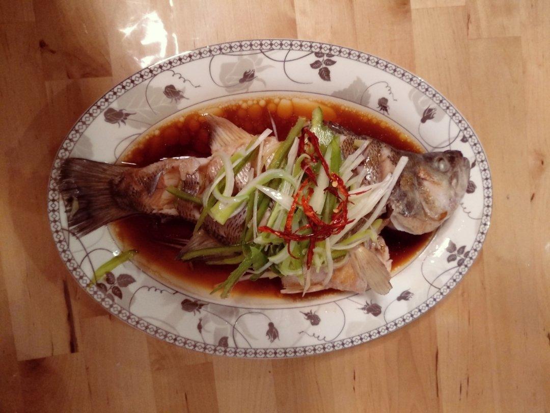 清蒸鲈鱼