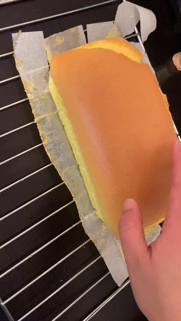 堪比柯基屁股
爆浆芝士🧀古早蛋糕