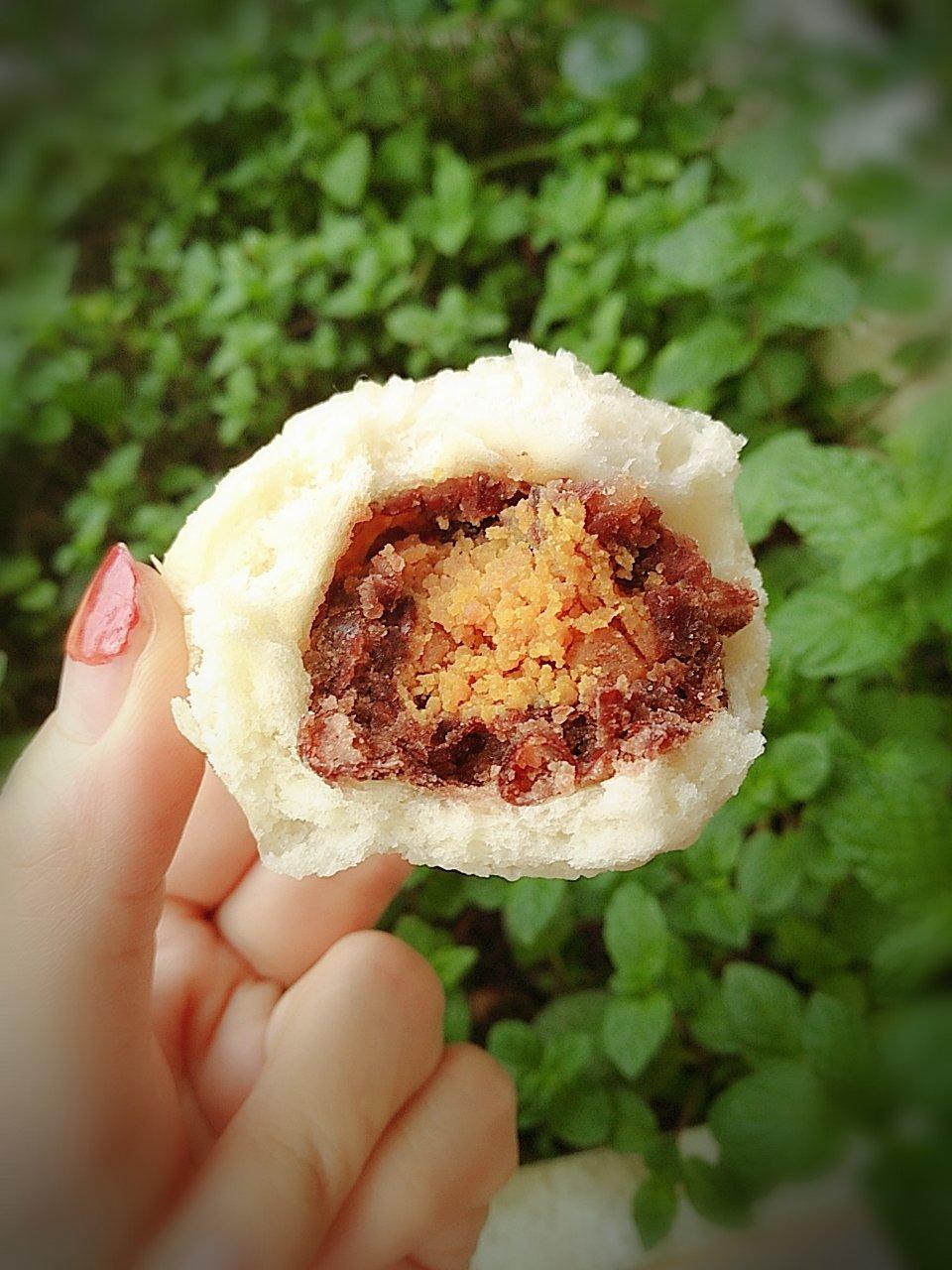 豆沙蛋黄面包～好吃到哭～