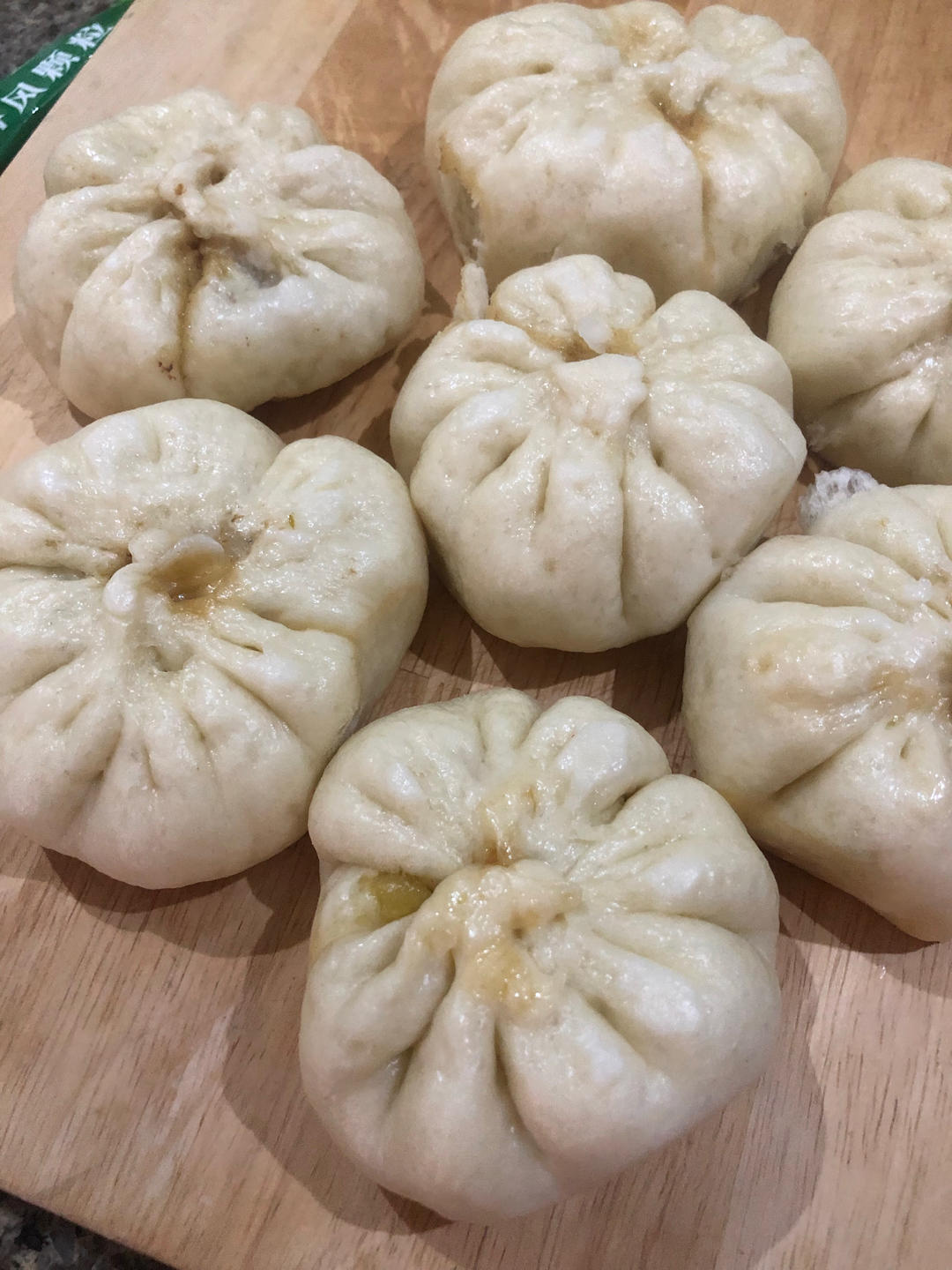 鲜美多汁的洋葱牛肉包子