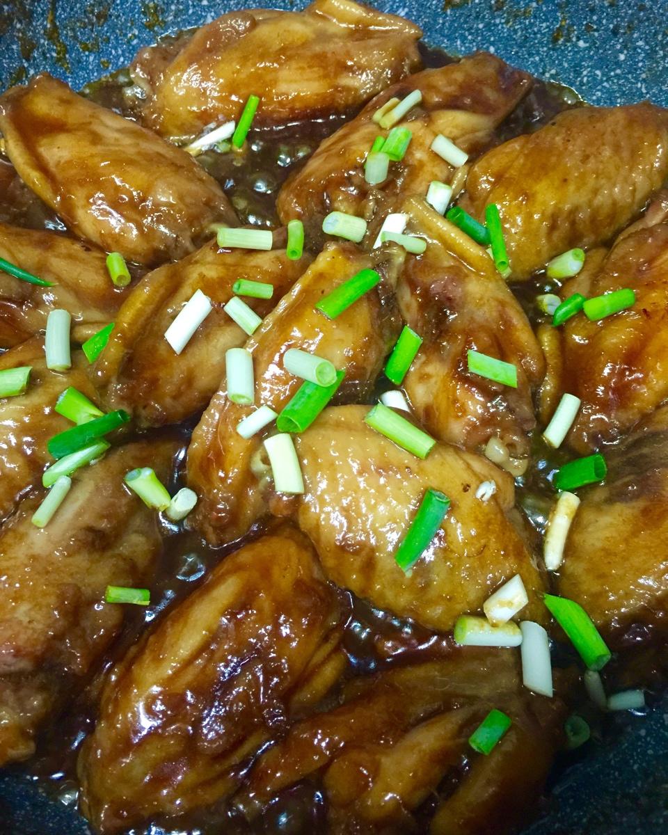 多吃两碗饭的【蜜汁鸡翅】