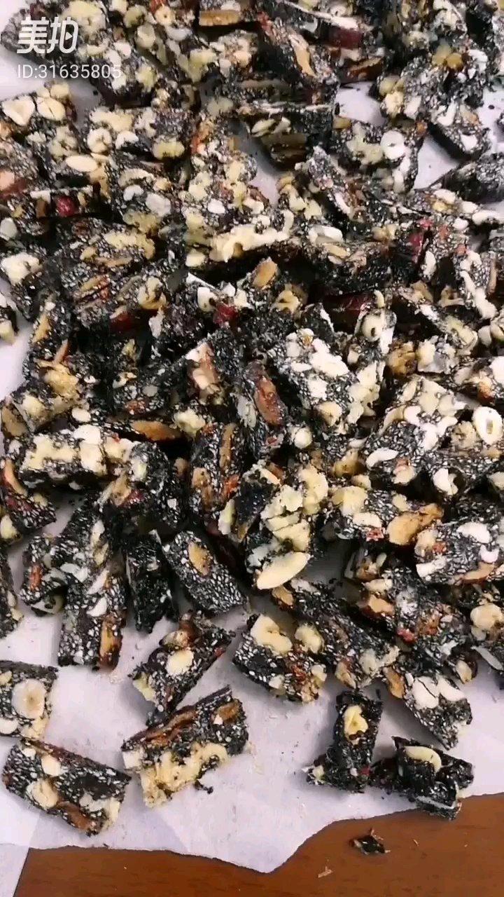 黑芝麻核桃花生枸杞红枣片（四物糕升级版）