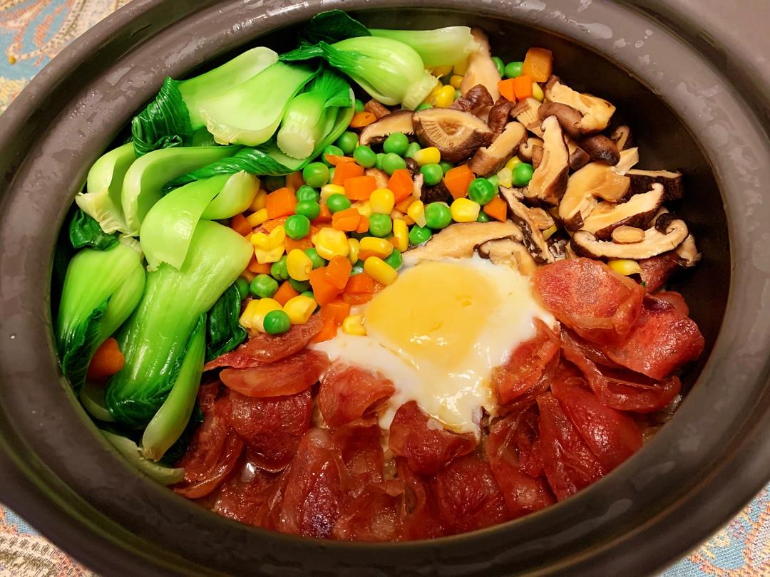 香肠煲仔饭