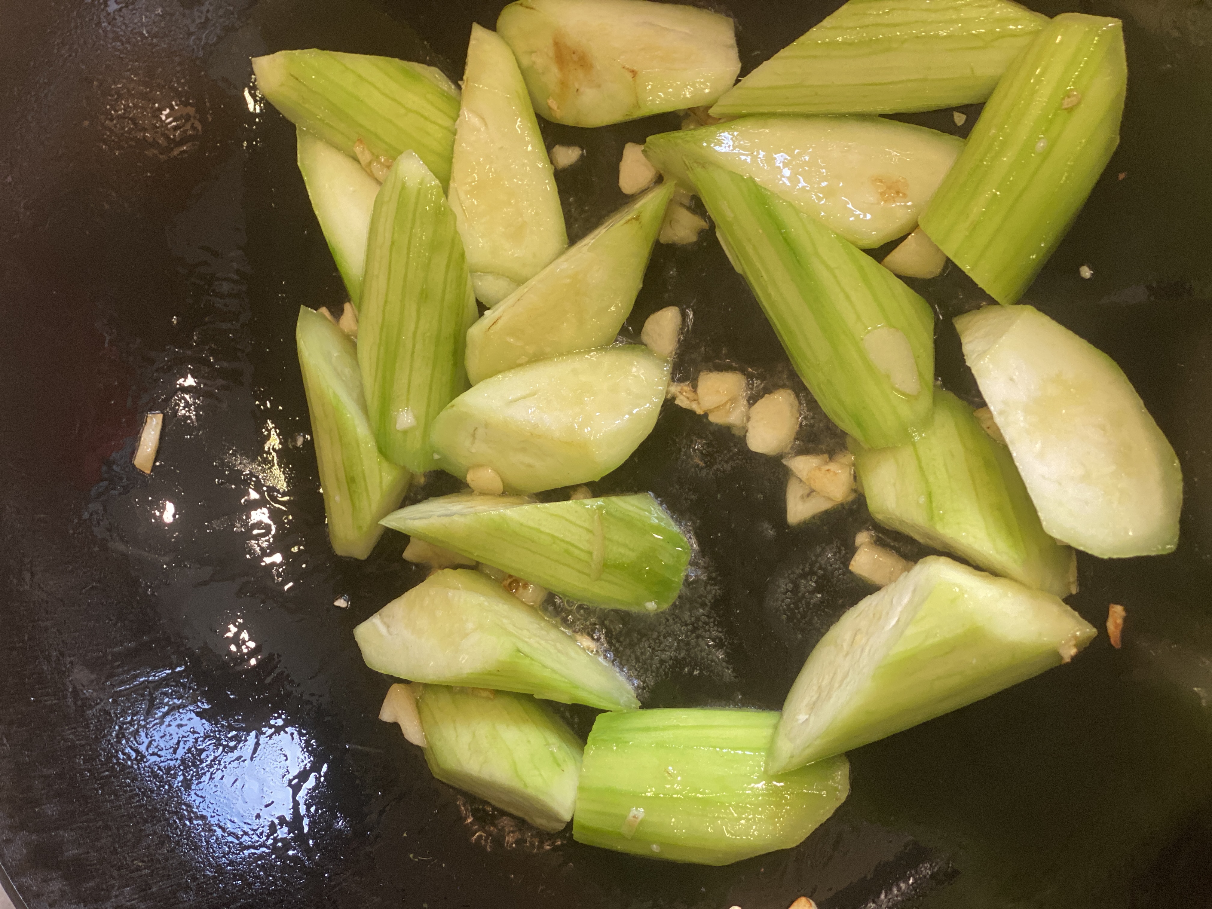 鲜美下饭的汤菜-丝瓜蛏子的做法 步骤6