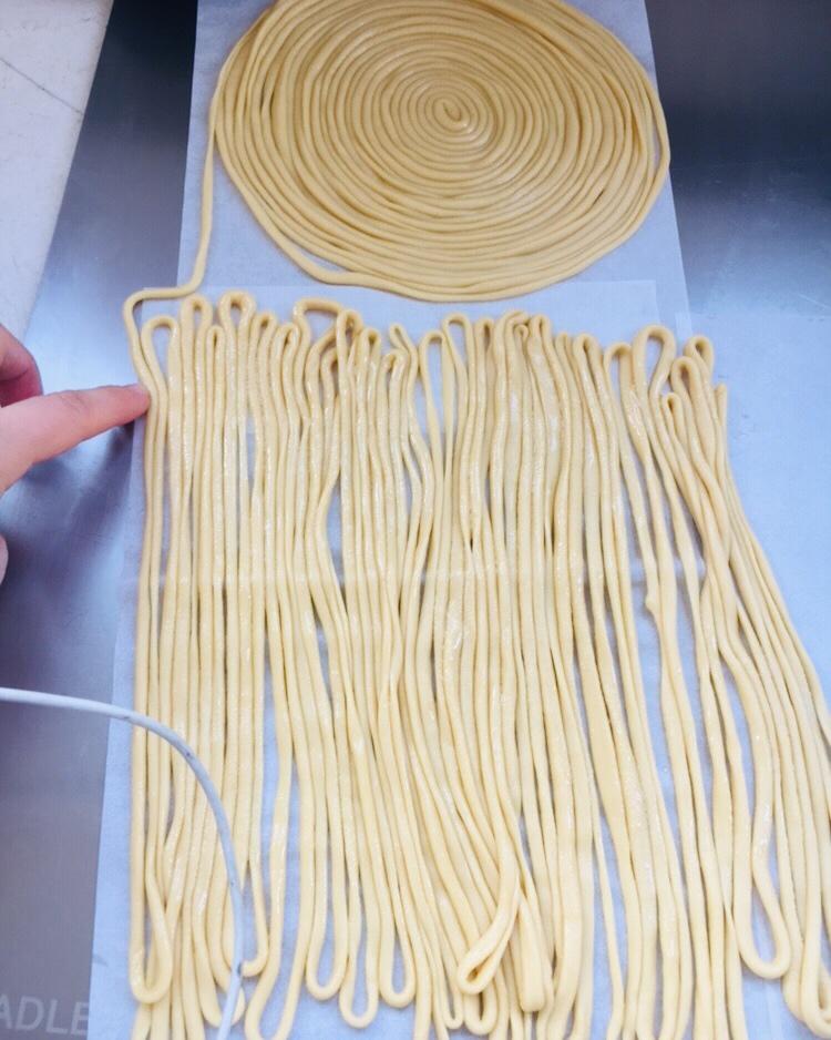 一整根长寿面