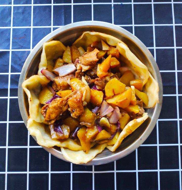 地锅鸡，教你贴饼子好吃的小技巧~