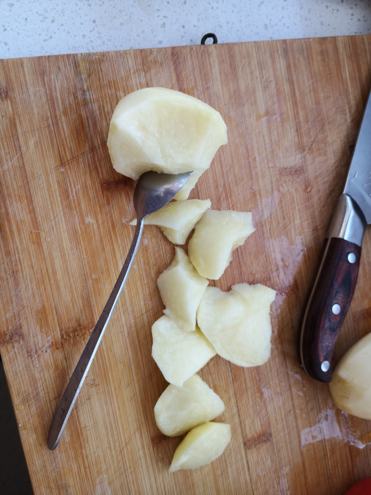 土豆炖牛肉的做法 步骤6