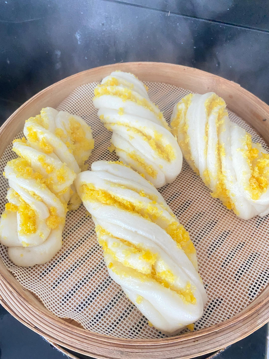 好看又好吃椰蓉花卷