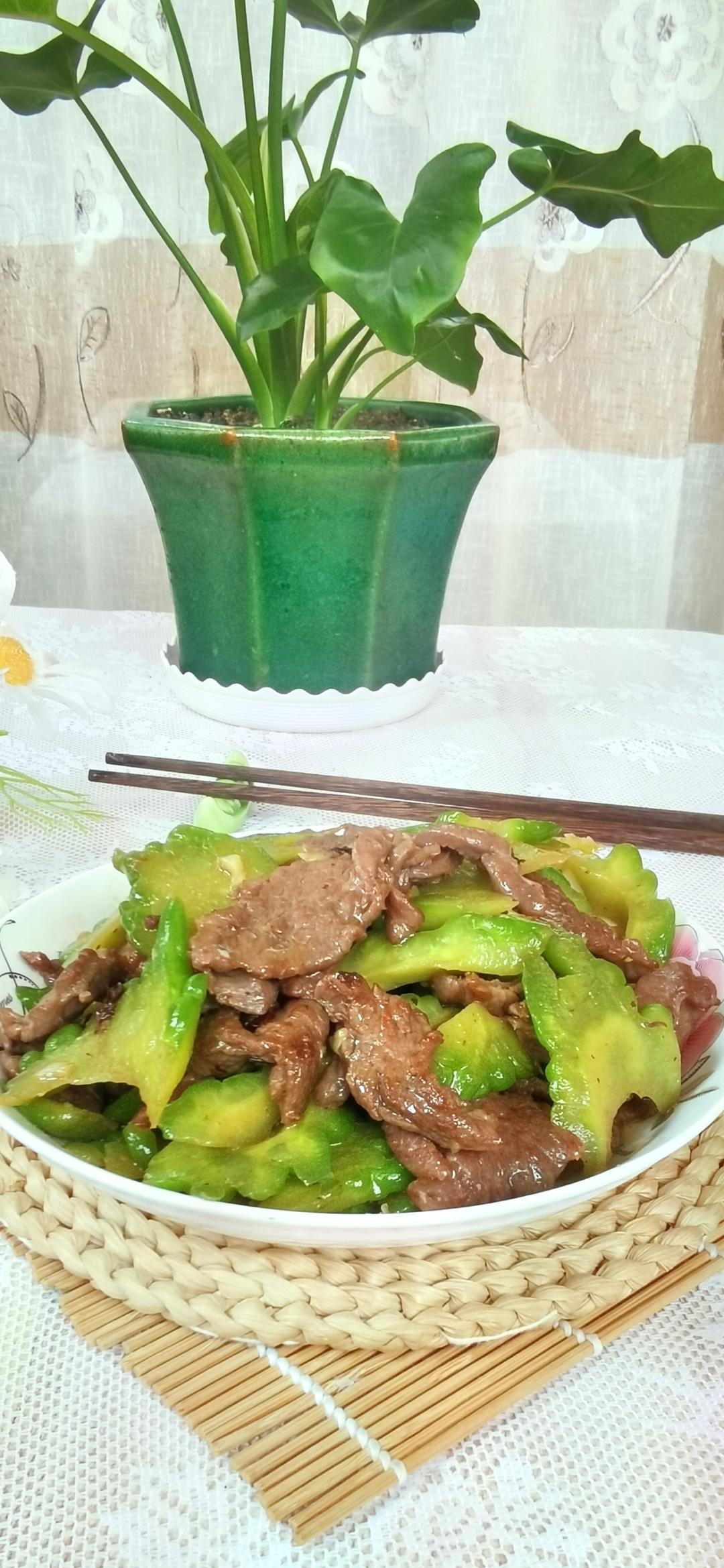 苦瓜炒牛肉