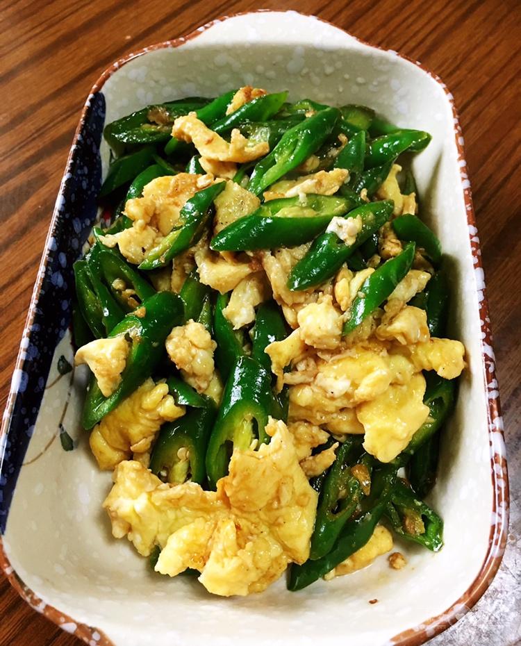 下饭夹馍都好吃的线椒炒鸡蛋