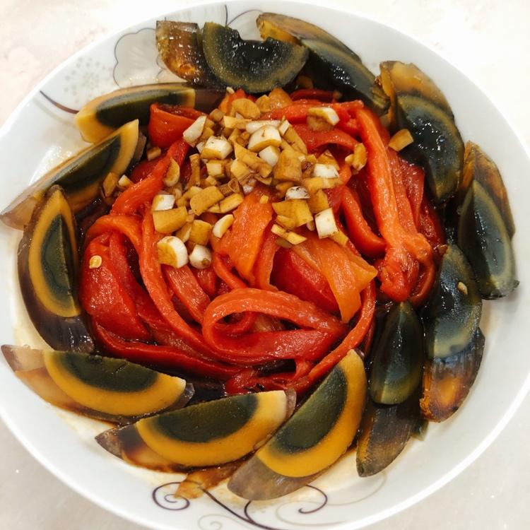 烧辣椒皮蛋