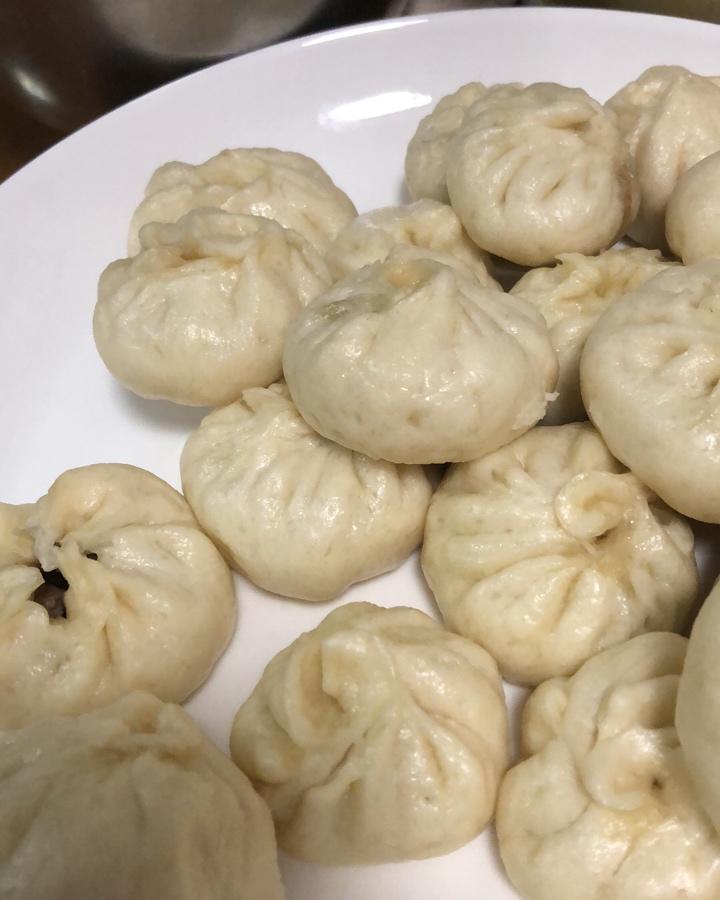 鲜肉包子
