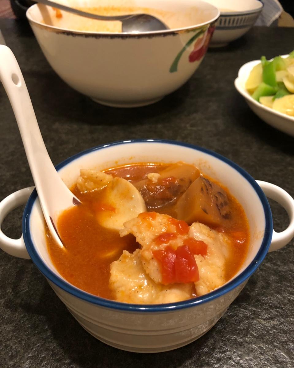 番茄锅酸汤龙利鱼