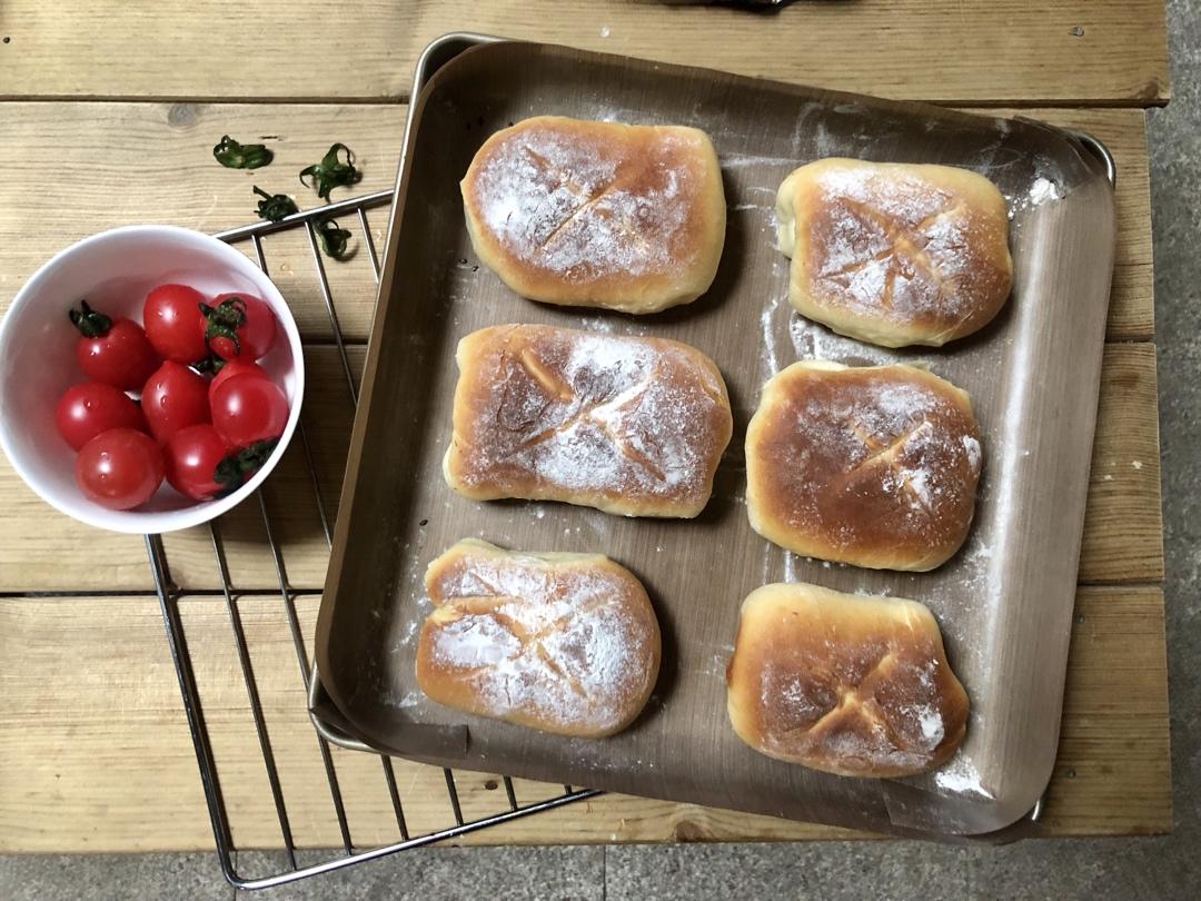 超软牛奶餐包，此配方超软不甜易出膜，放一礼拜不变硬