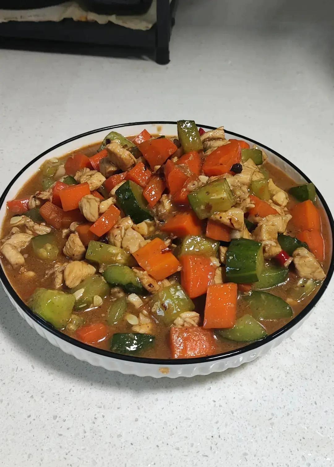 今日菜谱：宫保鸡丁