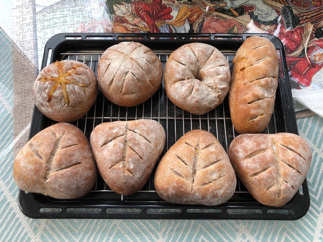 芋泥咸蛋黄软欧包