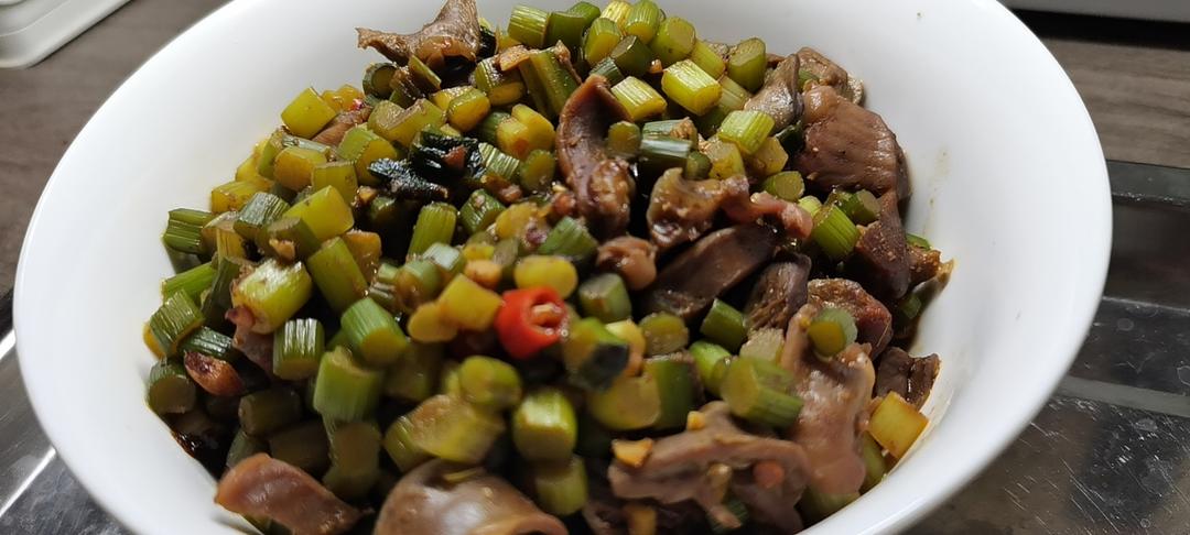绝不能轻言放弃做的辣子豆腐烩菜吃了会爱上