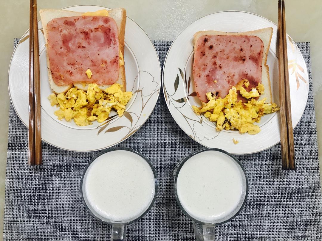 美式牛奶炒滑蛋，低脂健康