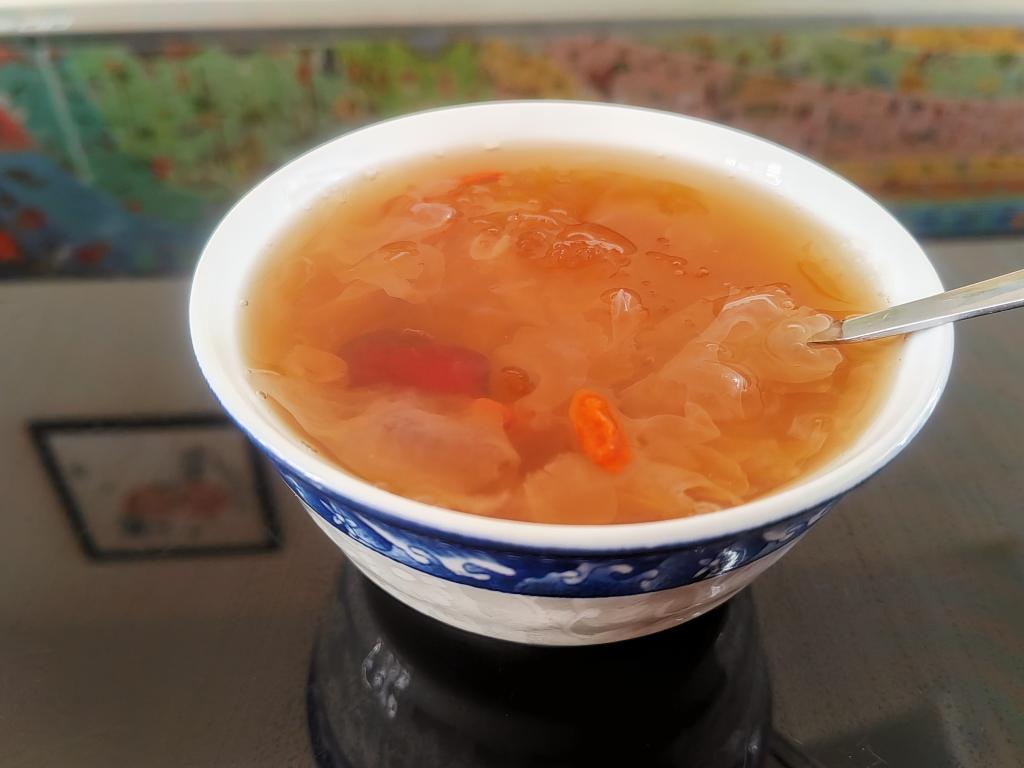 怎样煮出胶的银耳羹