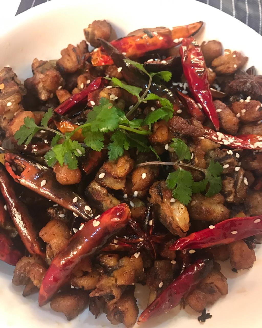 【辣子鸡】