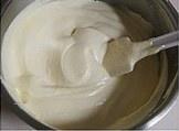 香草豆浆蛋糕卷的做法 步骤4