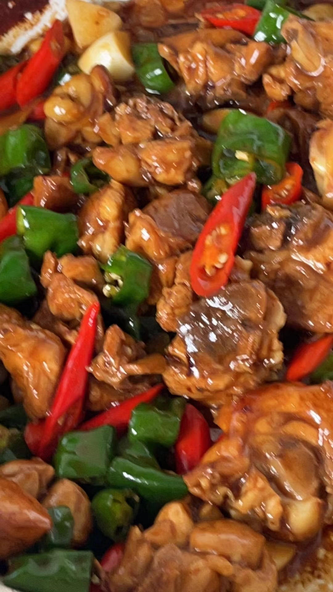 麻辣鲜香无敌下饭小炒鸡腿肉