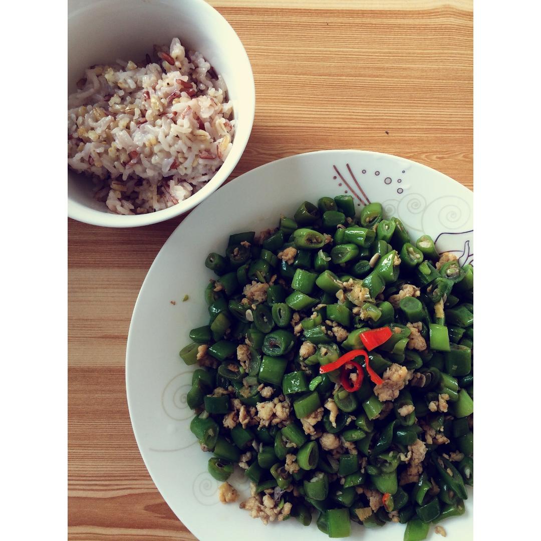 肉沫豆角下饭菜