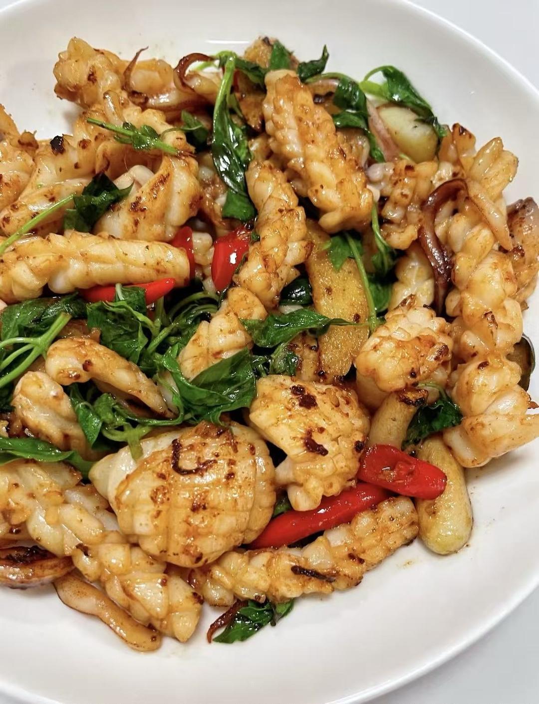 🧑‍🍳今日分享美食教程-爆炒鱿鱼