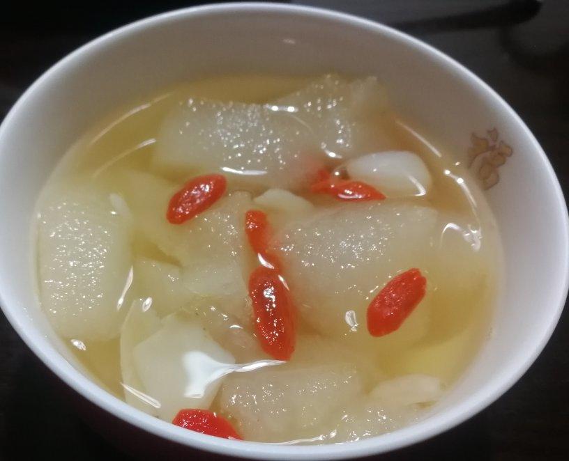 百合冰糖炖雪梨