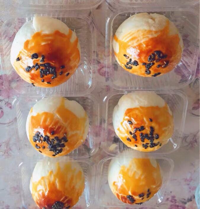 蛋黄酥（新手必做超详细方子）酥到掉渣渣