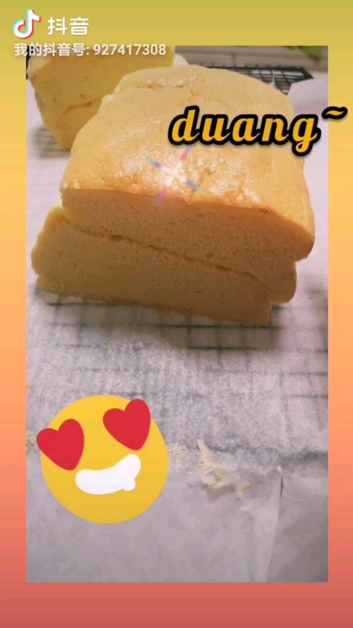 堪比柯基屁股
爆浆芝士🧀古早蛋糕