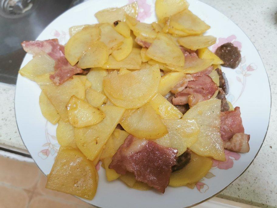 培根炒土豆片