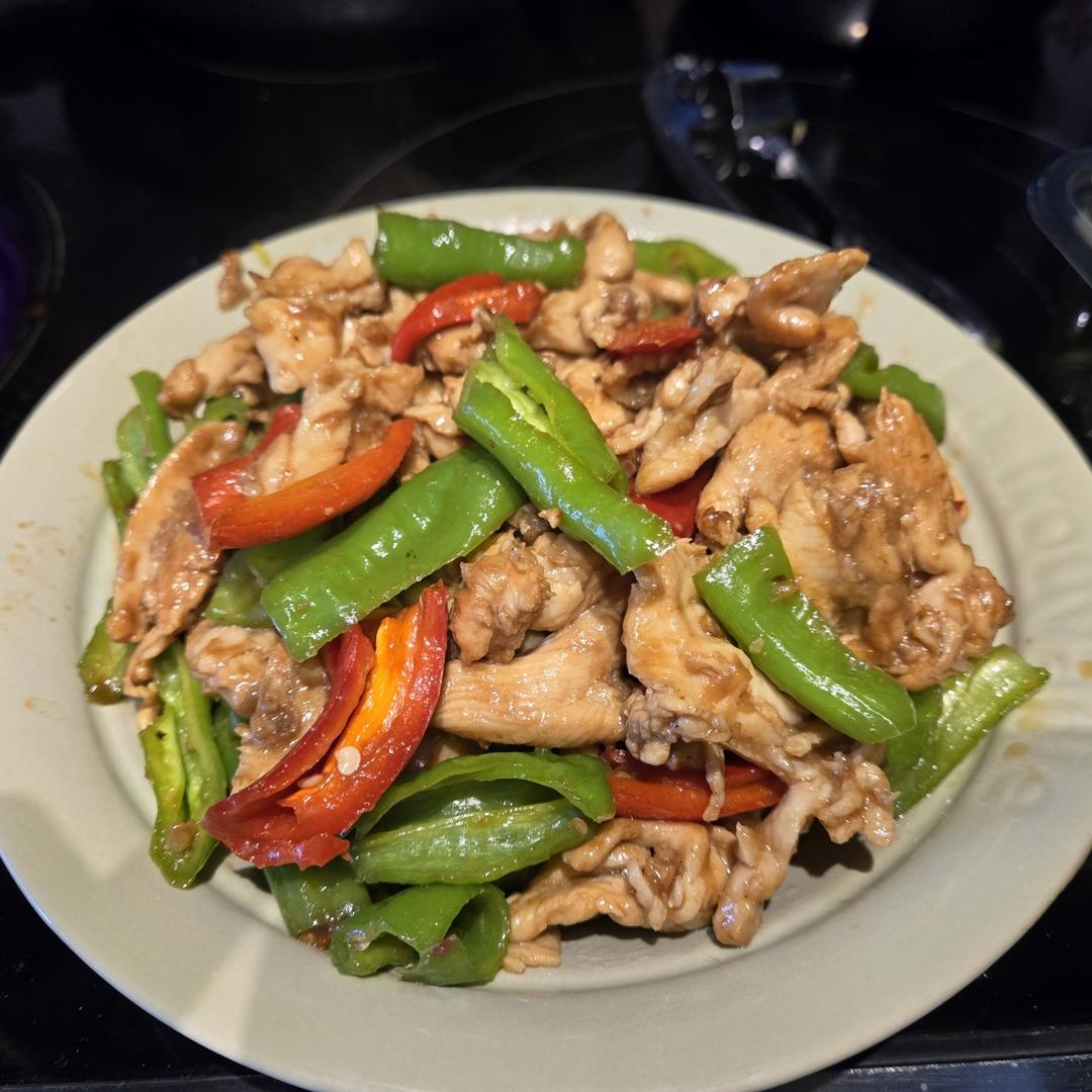 嫩滑不柴——辣椒炒鸡胸肉