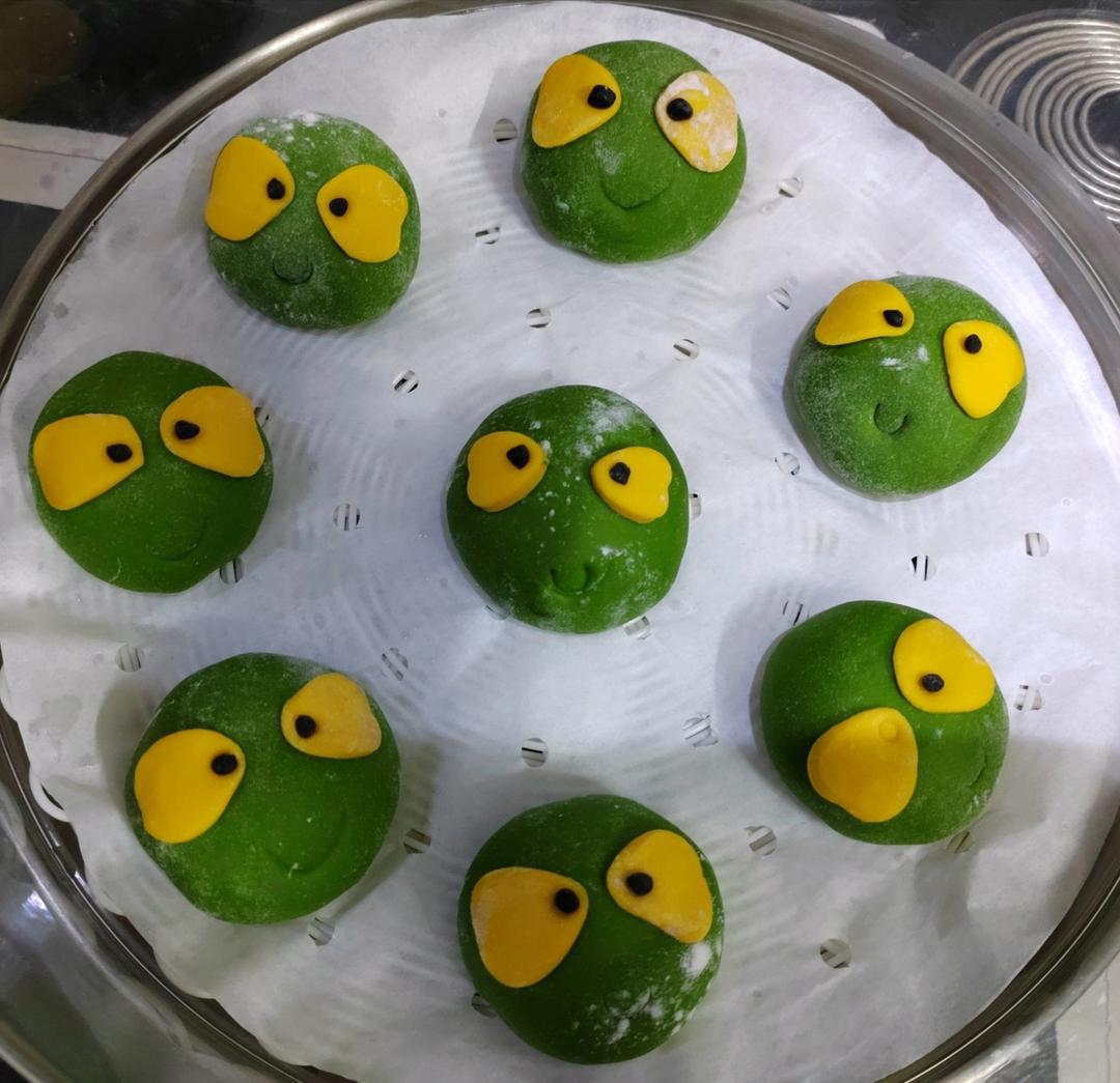 菠菜包