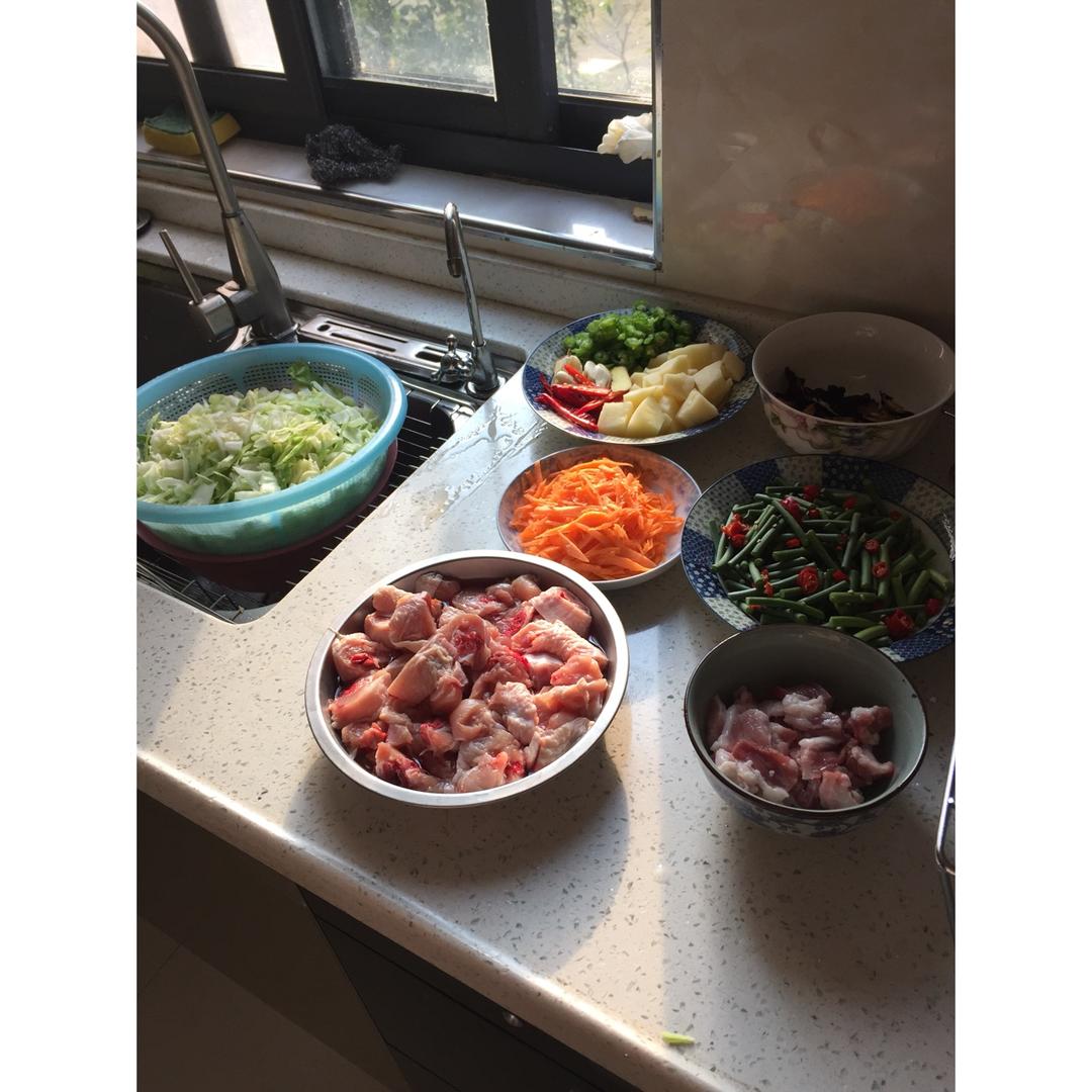 黄焖鸡米饭