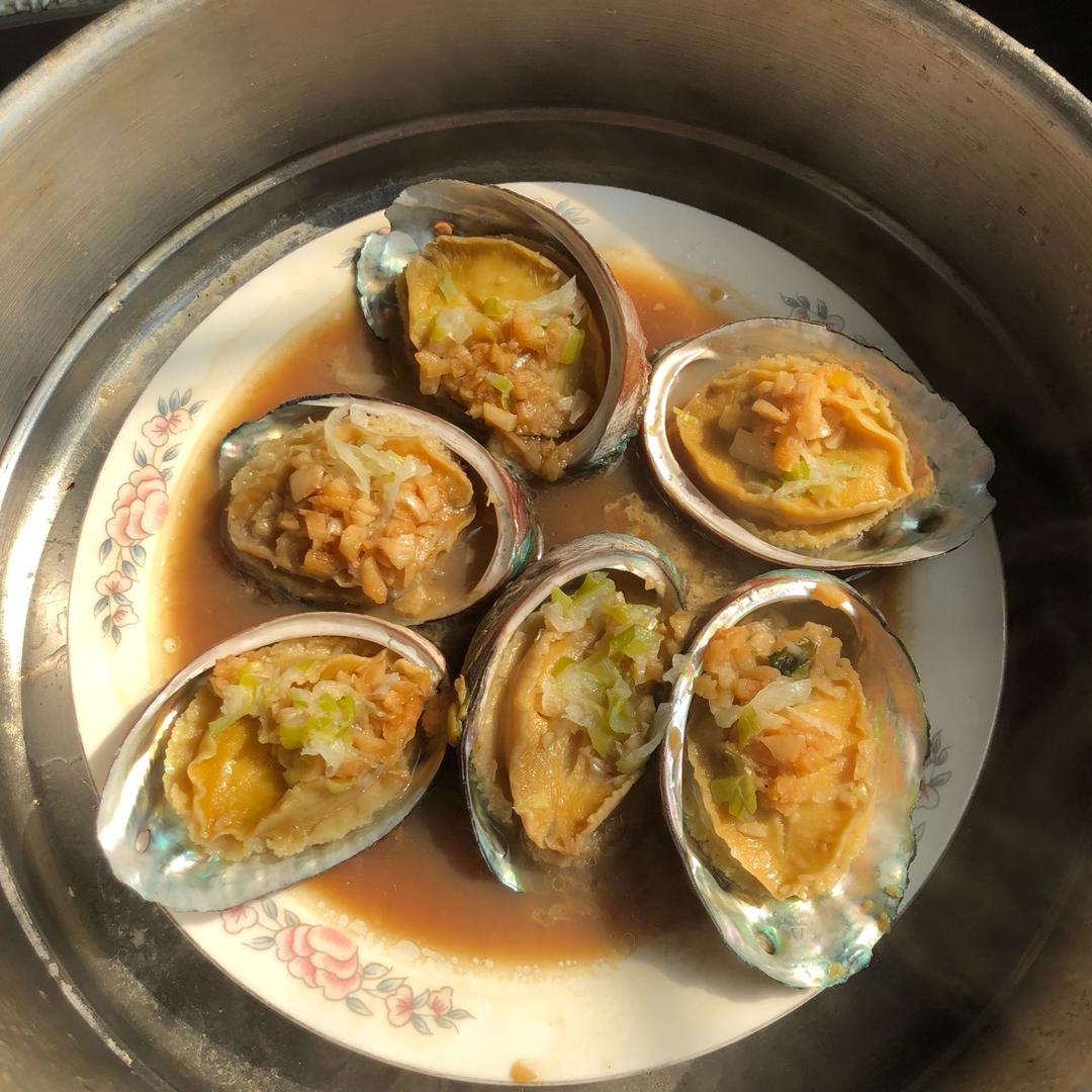 蒜蓉蒸鲍鱼