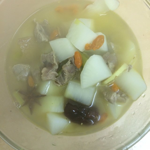 牛肉萝卜汤