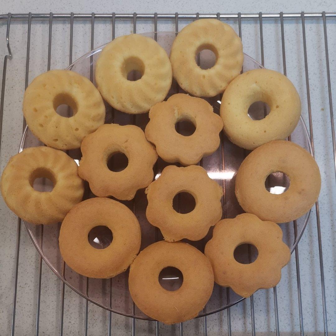 小朋友都爱的甜甜圈（烤箱版）