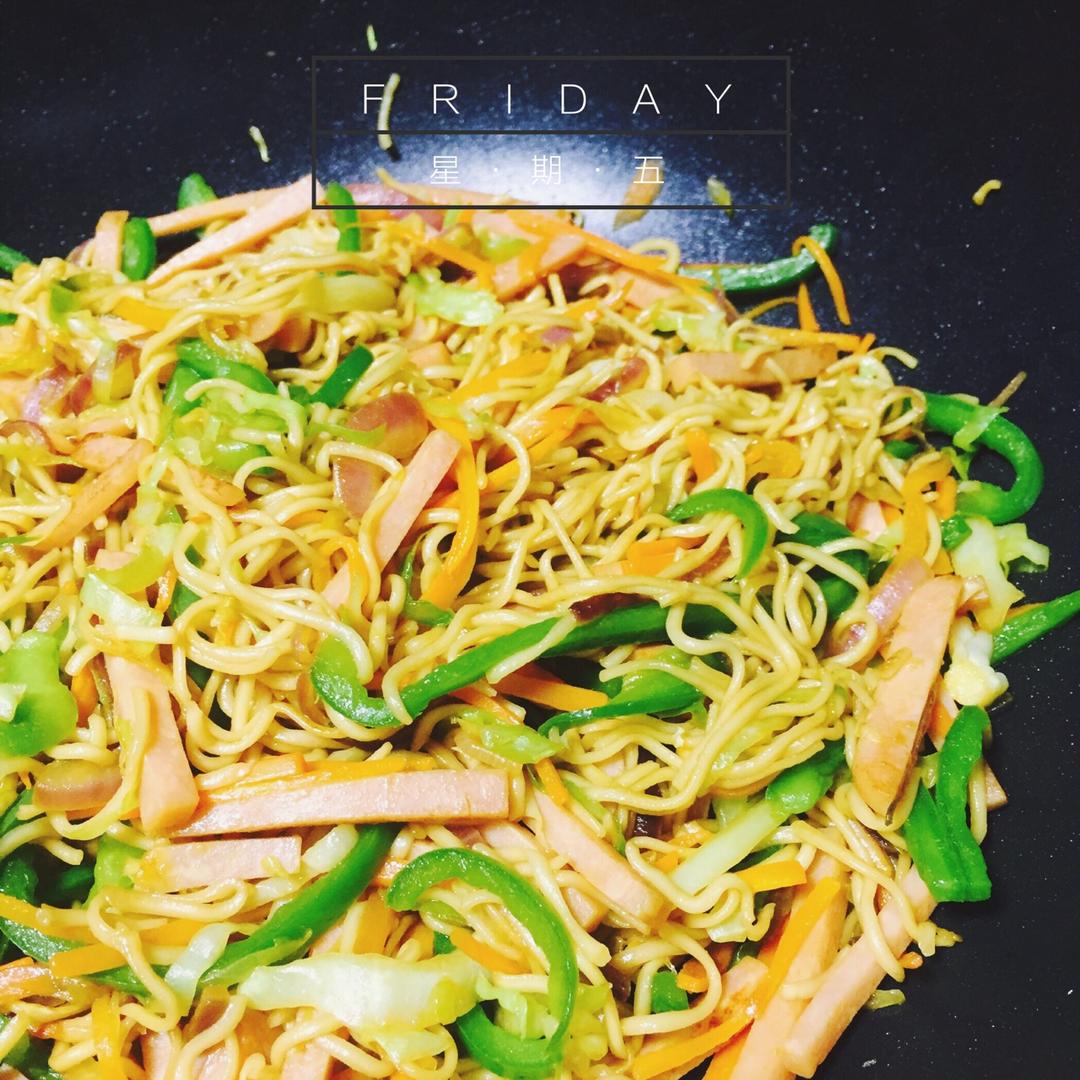 【海鲜酱油炒面】